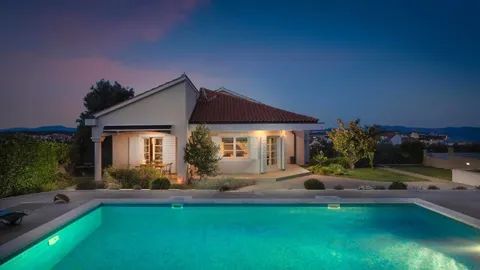 Istrie, Poreč – Villa spacieuse et élégante avec piscine de 400 m2