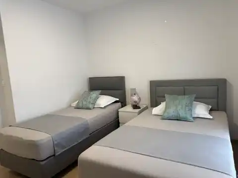 Split, Strožanac – For rent, three-room apartment 103 m² loggia jacuzzi parking