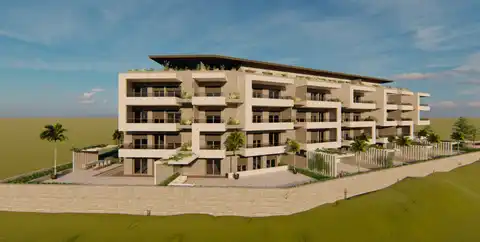Split, Duilovo - Četverosoban stan sa dva balkona