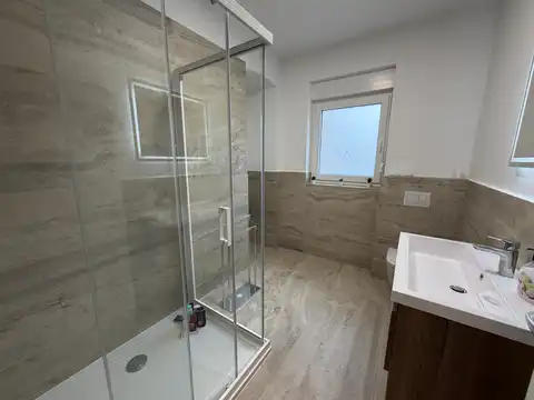 Zagreb, Center - Štirisobno stanovanje za najem