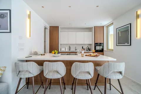 Brač, Sutivan - Nádherná vila blízko mora 274m2