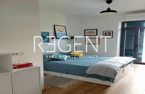 Split, Spinut - dvosobno stanovanje na frekventni lokaciji, 58 m2