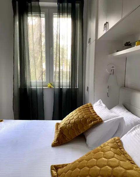 Split, Manuš - Dvosoban stan s loggiom
