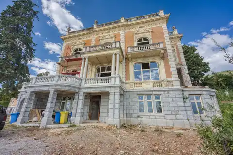 Ičići, Opatijska rivijera – povijesna vila s pogledom na more