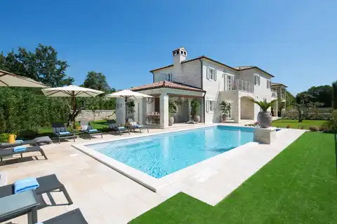 Istria, Poreč - Luxurious authentic villa in a prime location