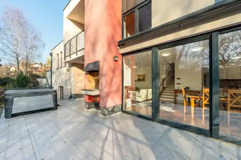 Zagreb, Remete - Atraktivan dvoetažni stan s pogledom na prirodu