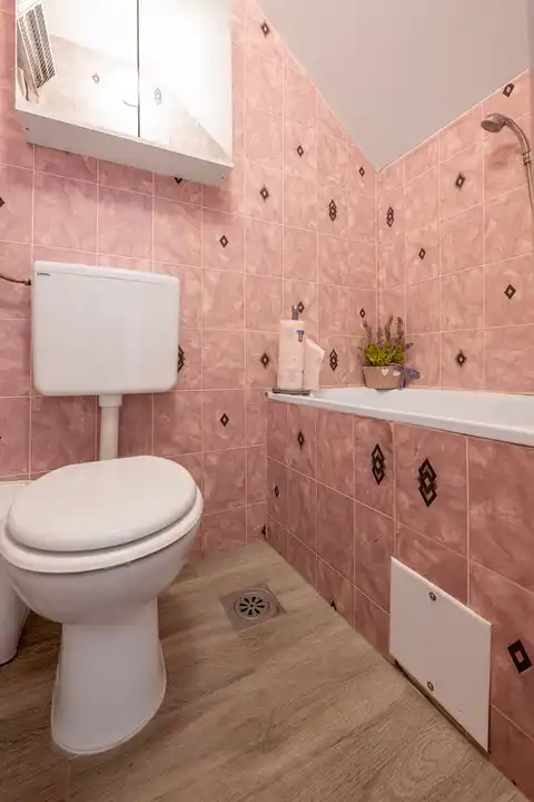 Kuća 340 m², Črnomerec — 2 stambene jedinice i poslovni prostor