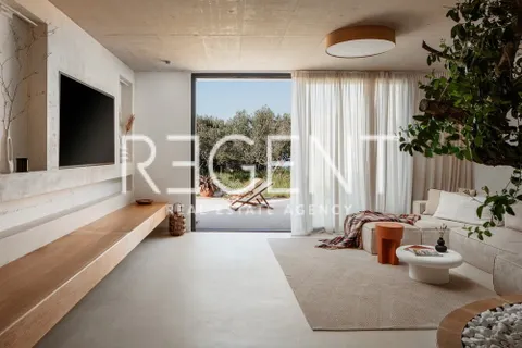 Šolta - Villa unica con vista panoramica sul mare, 270 m2