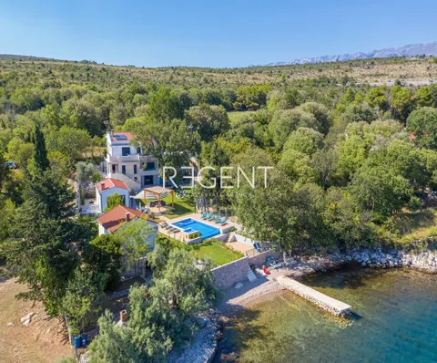 Zadar, Posedarje - Vila první řada u moře 300 m2