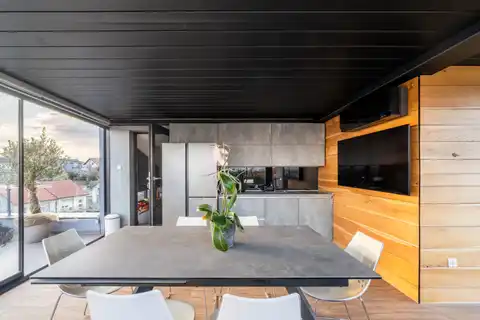 Zagreb, Unterstadt - Luxus-Penthouse mit Panoramadachterrasse