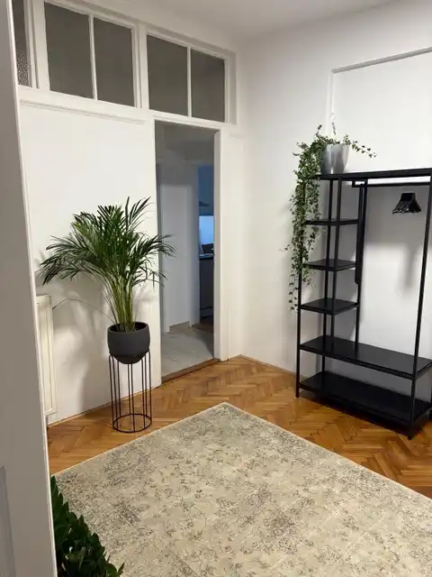 Zagreb, Center - Štirisobno stanovanje za najem