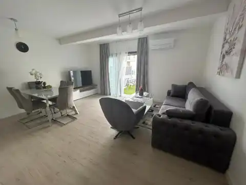 Split,Podstrana - Dvosoban stan sa vrtom