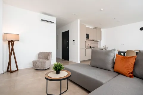 Split, Kaštel Lukšić - Moderní dvoupokojový byt 80 m2 DLOUHODOBÝ PRONÁJEM