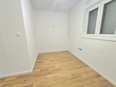 Sveta Nedelja, Kerestinec - Trzypokojowe mieszkanie 100 m2 z ogrodem