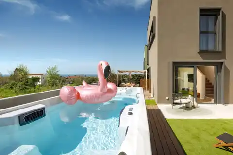 Kuća 103 m², Poreč-Veli Maj — konoba, jacuzzi, namještena