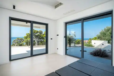 Makarska, Brela - Luksuzna vila s panoramskim pogledom na more 317 m2