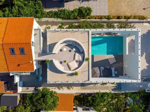 Brač, Supetar - Suvremena vila s grijanim bazenom i pogledom na more