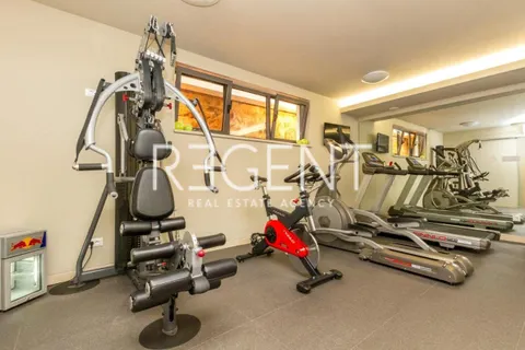 Hvar, Ivan Dolac - majetok v srdci ostrova 140 000m2