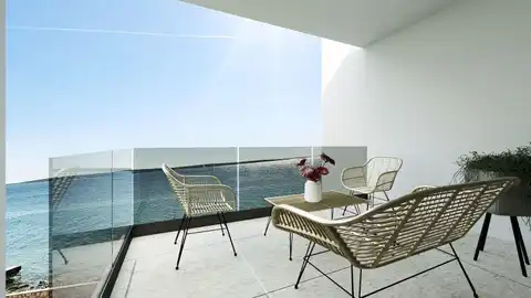 Penthouse 107,35 m², krovna terasa, prvi red do mora – Mandre, Pag
