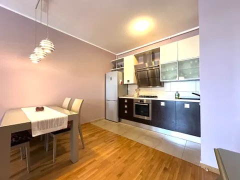 Záhreb, Središće - Trojizbový byt 65 m2 prenájom, DLHODOBÝ