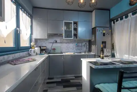 Split, Bačvice - Trzypokojowe mieszkanie z loggią