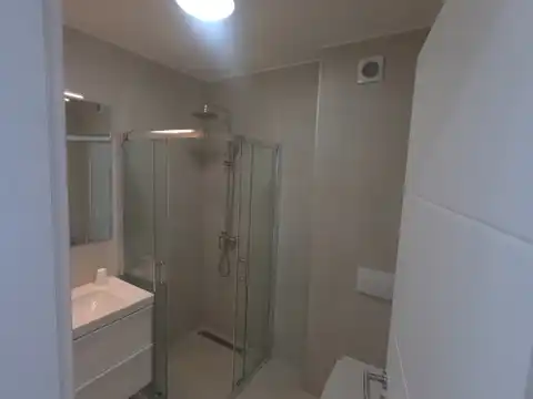 Privlaka - Dom szeregowy z basenem i tarasem na dachu.