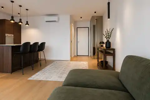 Split, Duilovo - Appartement de deux pièces avec loggia et vue sur la mer