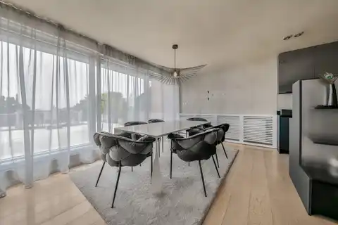 Záhreb, Sveti Duh - Moderný päťizbový byt 150 m2