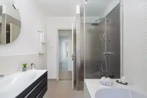 Brač, Milna — Vila, 4 spavaće sobe, grijani bazen, pogled na more