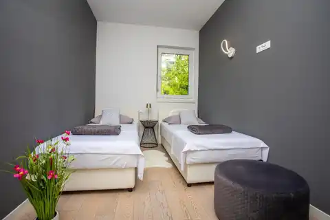 Split, Žnjan - Dvosoban stan sa loggiom i pogledom na more