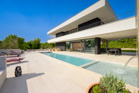 Istra, Oprtalj - Luksuzna dizajnerska vila 682 m2 novogradnja