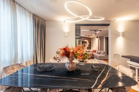Zagreb, Center - Luxurious four-room apartment in the city center