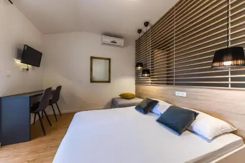 Makarska, Baška Voda - Apartamentowiec z 18 jednostkami mieszkalnymi