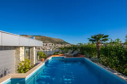 Dubrovnik, Lapad – penthouse 268 m², krovna terasa, bazen, garaža
