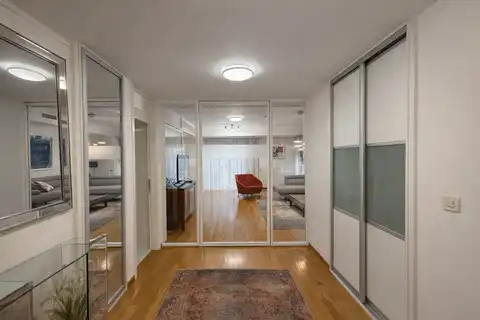 Zagreb, Centar – trosoban stan na izvrsnoj lokaciji za najam