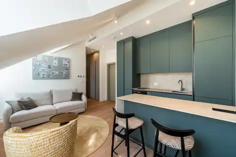 Stan 36 m² za najam — prvi najam, Centar