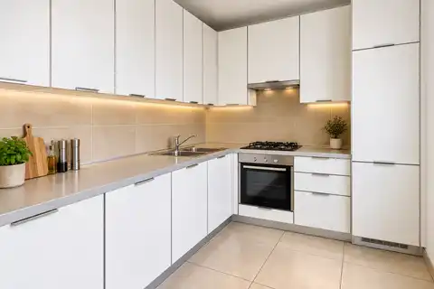 Třípokojový byt 76,09 m², výhled na jezero, parkování – Jarun
