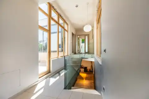 Kuća 376 m², Gornje Prekrižje — parcela 704 m²