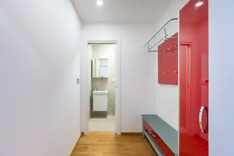 Zagreb, Centar - Četverosoban stan s parkingom, prvi najam