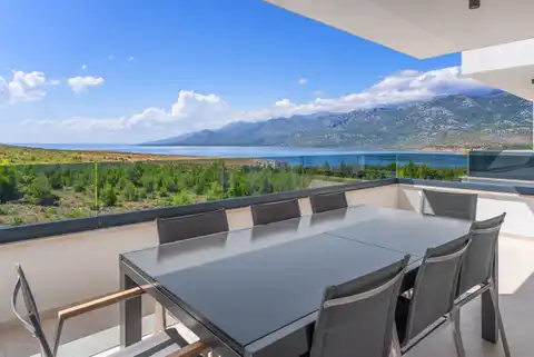 Zadar, Rovanjska - Newly built villa with a pool and sea view