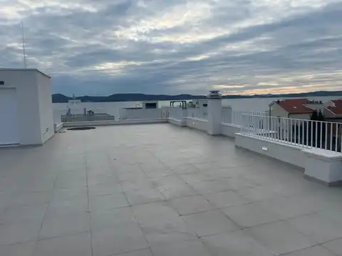 Zadar, Sukošan - Luksuzan trosoban stan 125 m2 novogradnja
