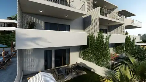 Čiovo, Slatine - Appartamento trilocale con ampio balcone vicino al mare