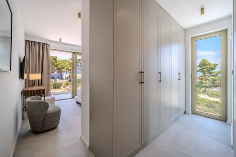 Brač, Sutivan - Nádherná vila blízko mora 274m2