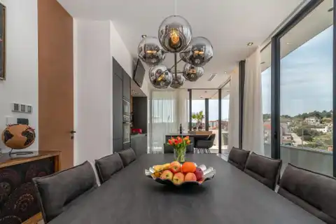Trogir, Čiovo – Penthouse, 227 m² s 360° terasom i wellnessom