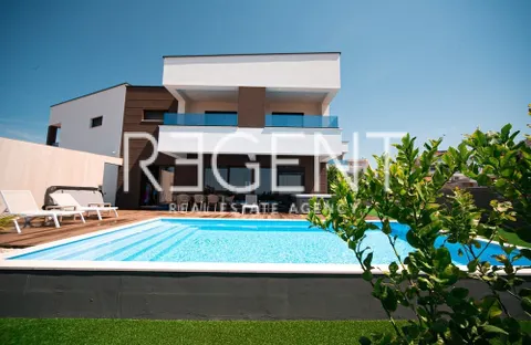 Pag, Novalja - Luksuzna vila s pogledom na more 350 m2