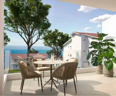 Novi Vinodolski, Mövenpick – trosoban apartman 65 m², prvi red do mora
