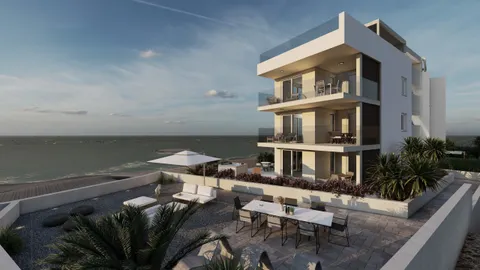 Trogir, Okrug Gornji - Trosoban penthouse sa natkrivenom terasom