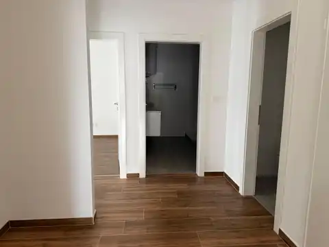 Čiovo, Okrug Gornji - Appartement une chambre, premier rang face à la mer