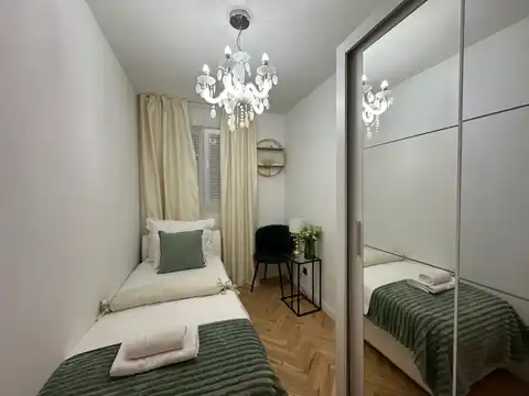Solin, Japirko - Trosoban stan sa loggiom, sušionom i ostavom