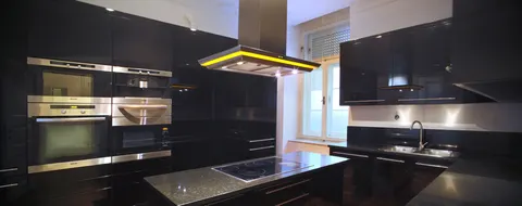 Zagreb, Donji grad, Marulićev trg – luksuzan ured od 280 m² za najam